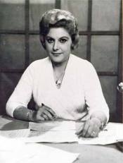 MAruja Fernandez como Elena Francis