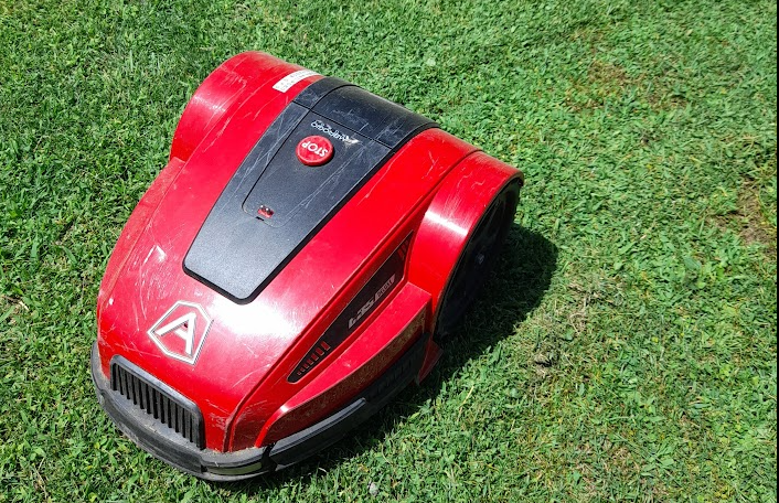 2023005. Compadint-me d’un robot per primer&nbsp;cop